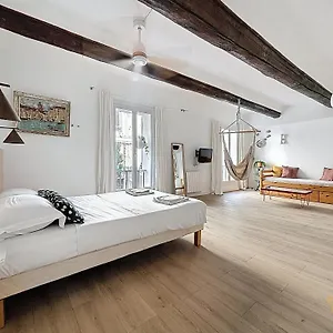 https://loft-du-vieux-port.fr-provencehotel.com